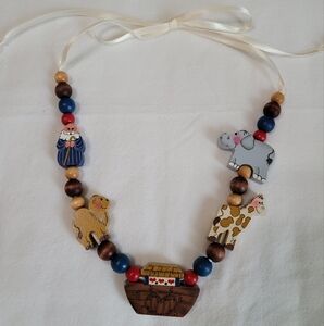 Painted Wooden Necklace, Teachers, Noah's Ark, EUC